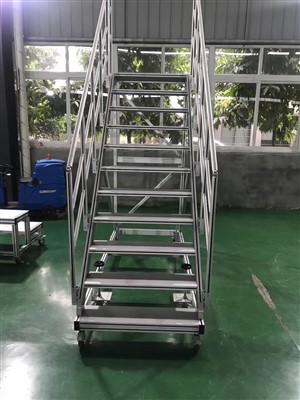 铝型材楼梯